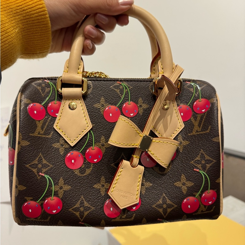 SOLDDDDD Louis Vuitton x Murakami Cherry Speedy 20